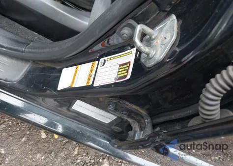 2008 Subaru Legacy 2.5I Limited z USA, uszkodzony, nr VIN 4S3BL626687217642